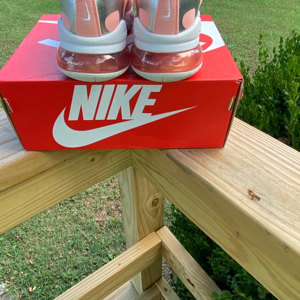 Nike Air Max 270 React - Picture 7 of 7